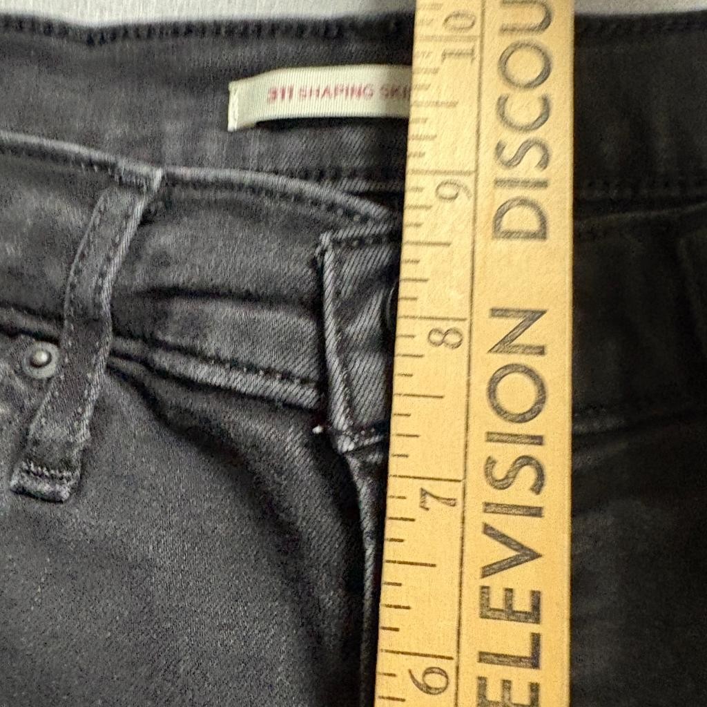 Levi’s 311 Shaping Skinny Jeans Womens Size 29×32 Black Denim Stretch Pants