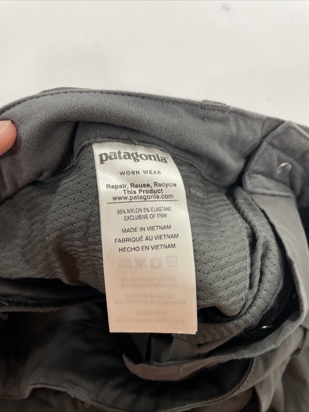 Patagonia Men’s Quandary Pants Regular Size 30 gray with 31 In Inseam