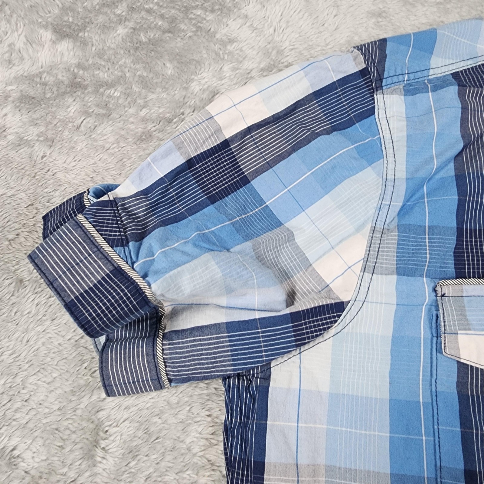 7 Diamonds Shirt Mens Large Blue Plaid Short Sleeve Button Up Snap Pockets Trim