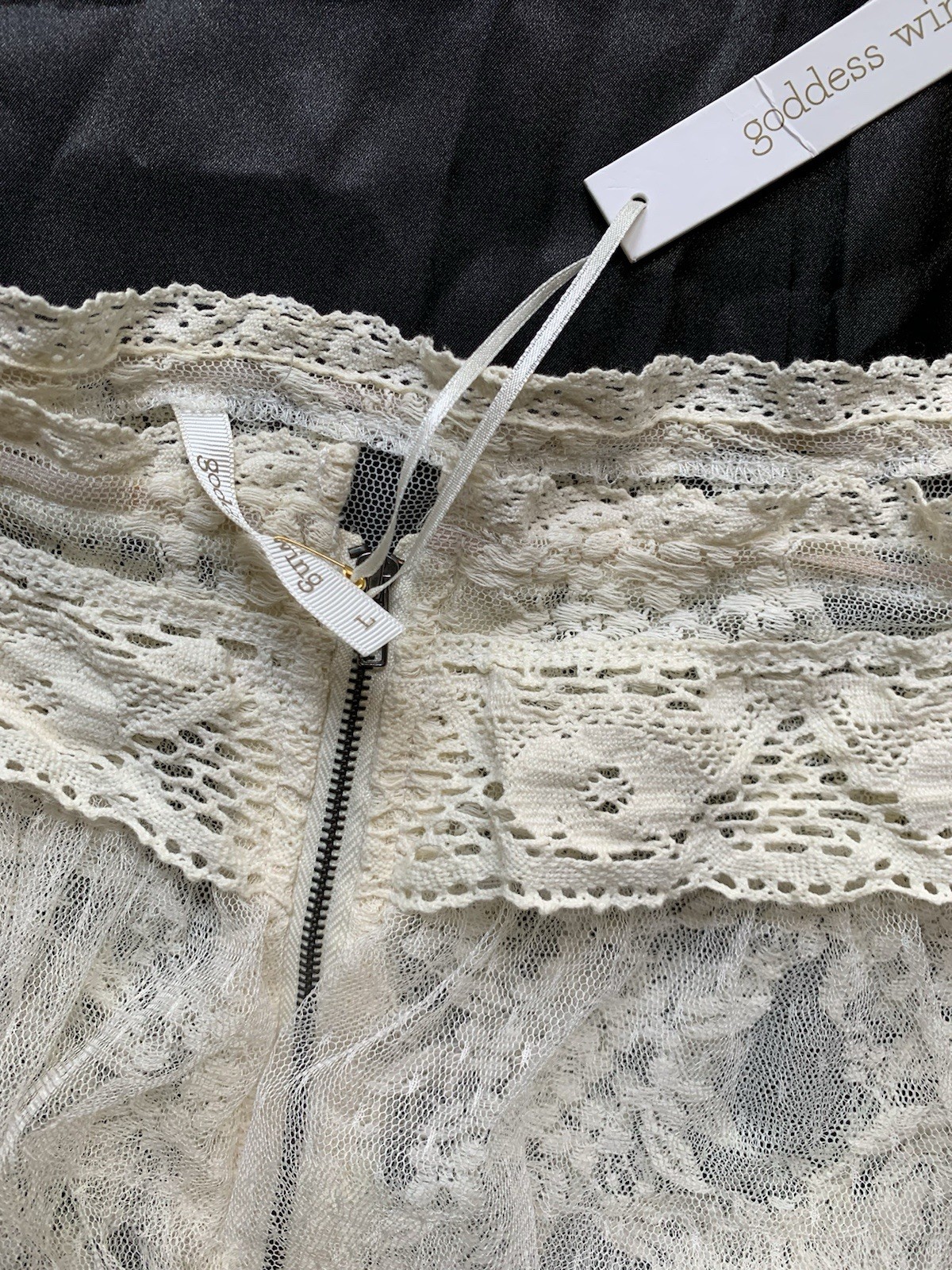 Goddess Wing ☀️ Blouse Top Women Woman Size Large Lace Off White Beige Zipper