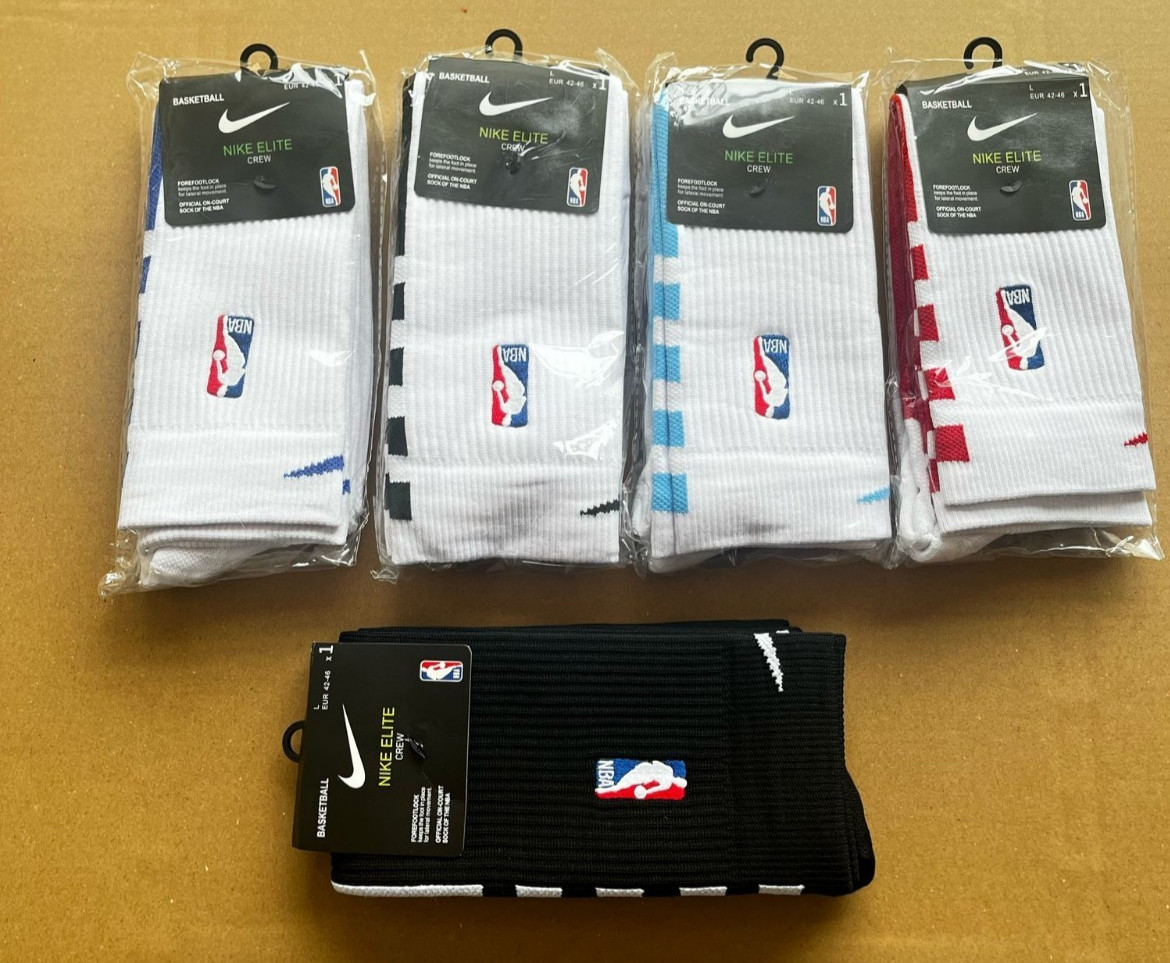Nike NBA Authentics – White & Black – Knee Highs/Scrunchies