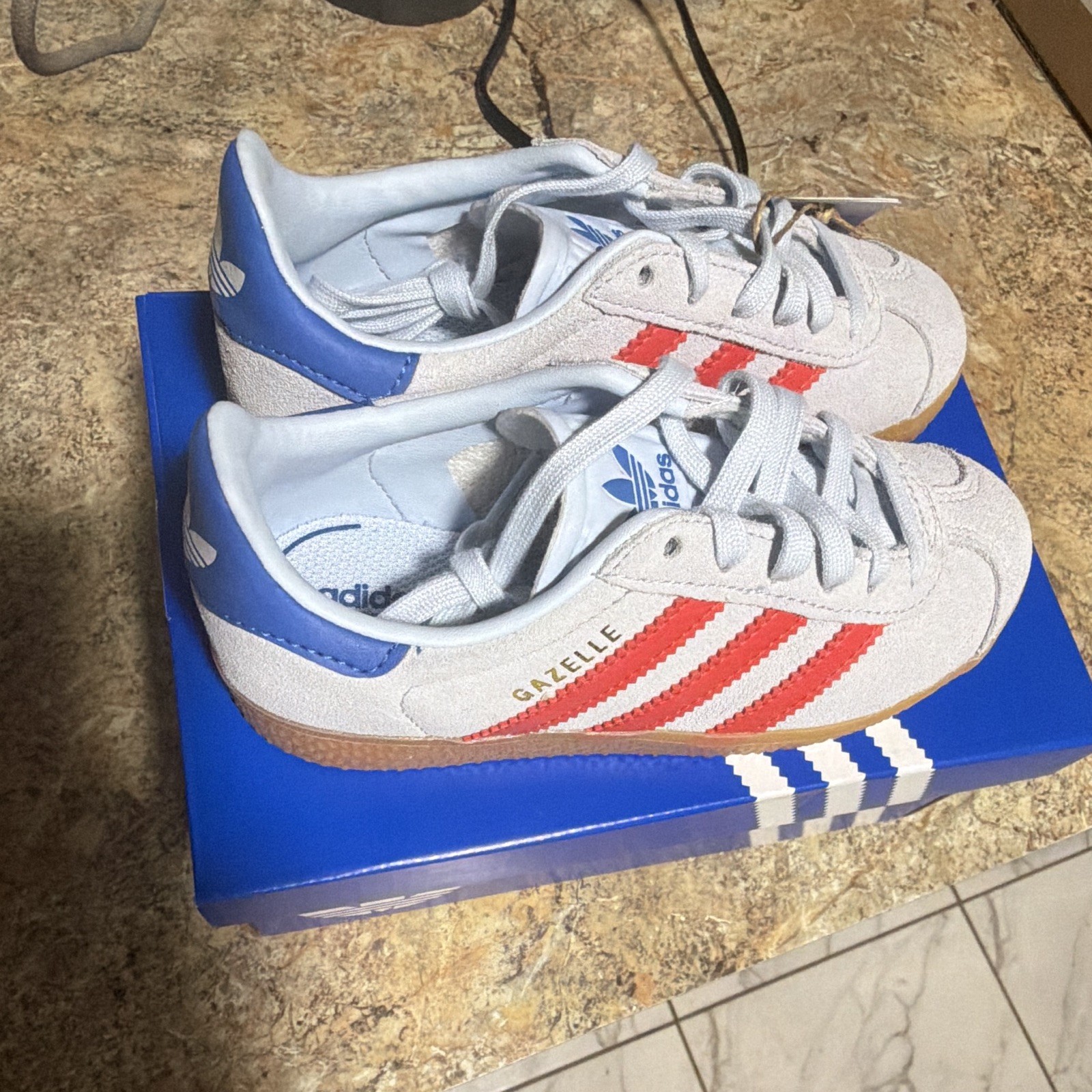 adidas Originals Gazelle C Kids Suede Sneakers White/Red/Blue 11.5K KI4036