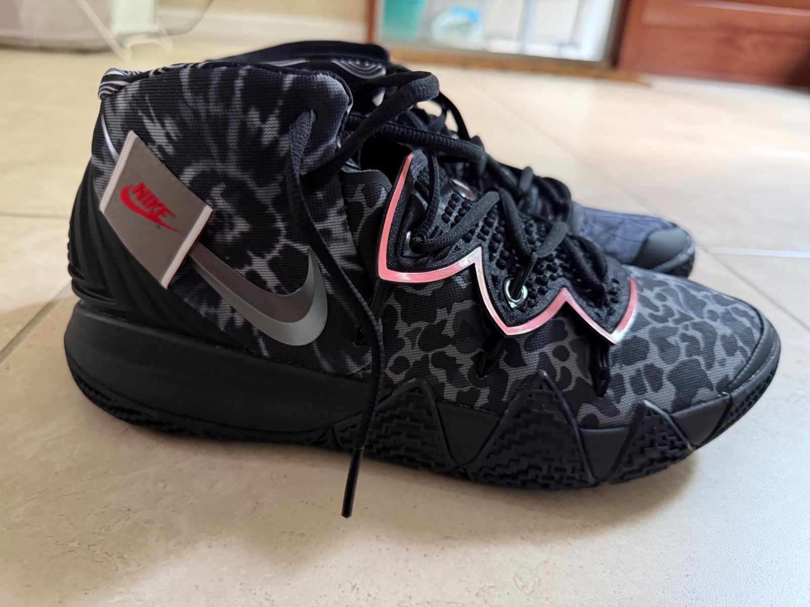 Size 11.5- Nike Kybrid S2 What The