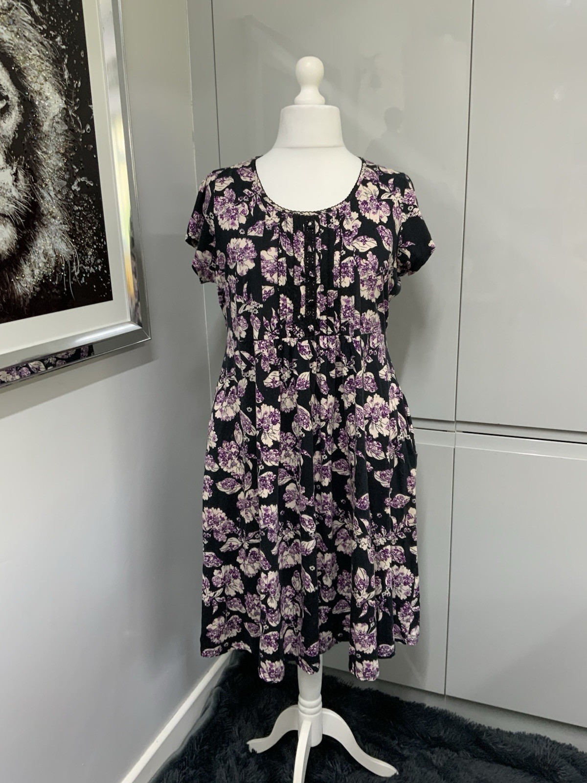 M&Co Size 20 Dress Black Purple Floral Stretchy Fabric Short Sleeve Pockets