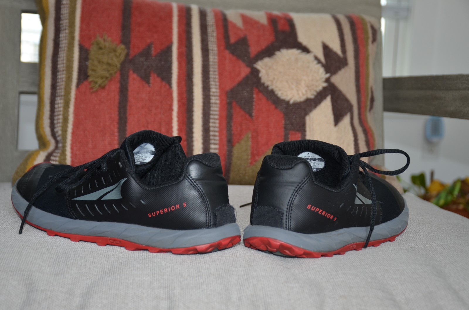 USED ALTRA Men Superior 5 Sneakers Running Gym Crossfit AL0A546Z Black/Red 10.5