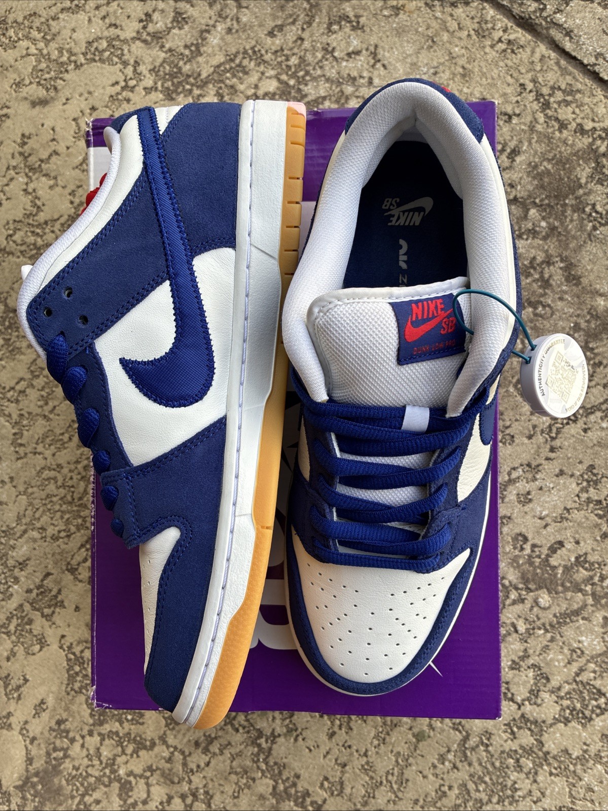 Used / VNDS Nike SB Dunk Low Pro PRM, Dodgers. Men’s Size 9.5. OG ALL