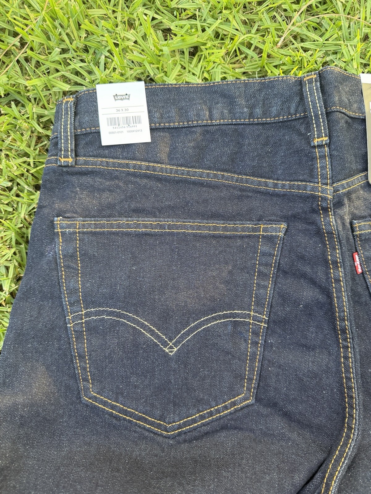 Levi’s Premium 501 Original STRAIGHT LEG Jeans Men 36×30- Blue 00501-0101 NWT