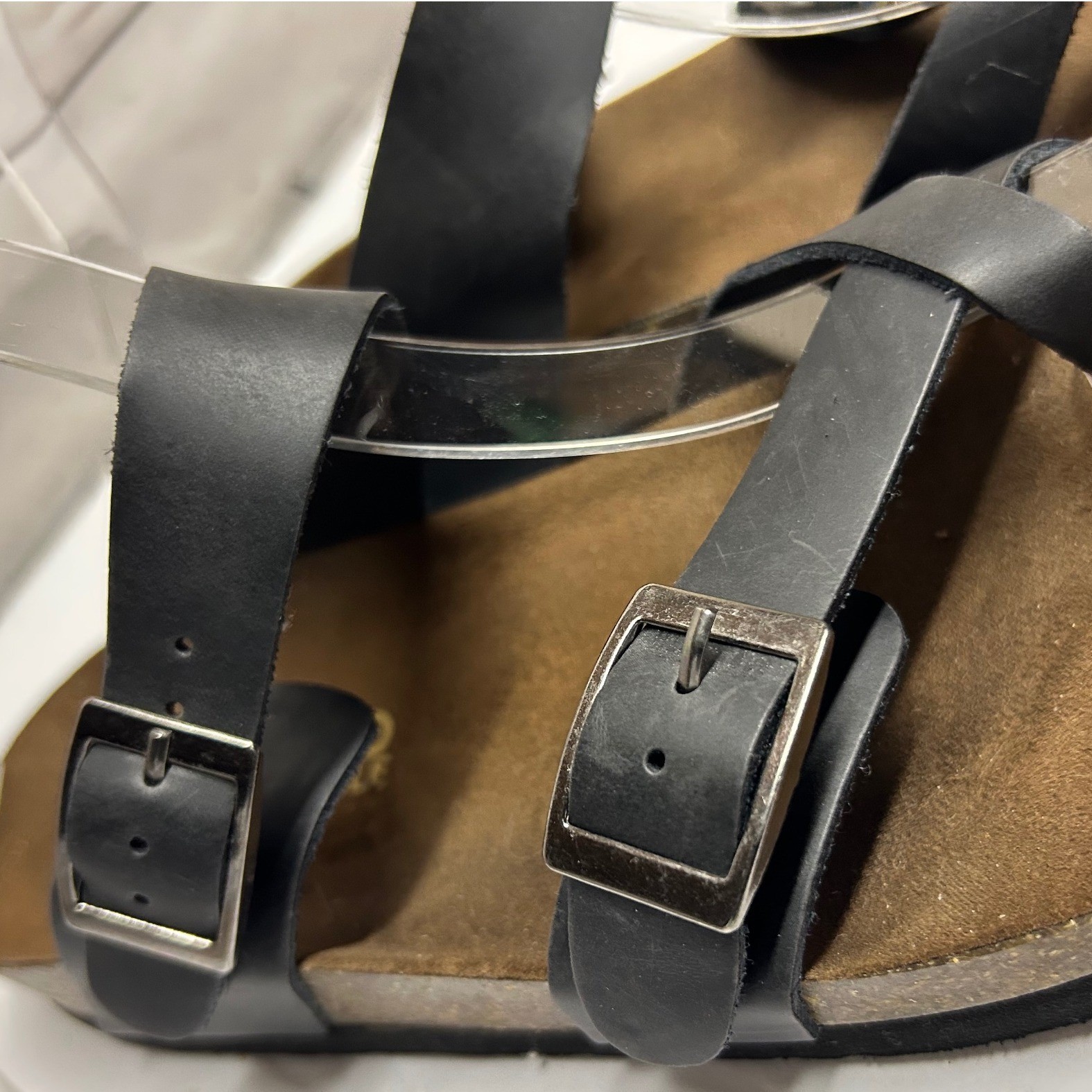 Mountain Sole Sandals Womens 9 Black Leather Buckle Toe Loop Bohemian Beach