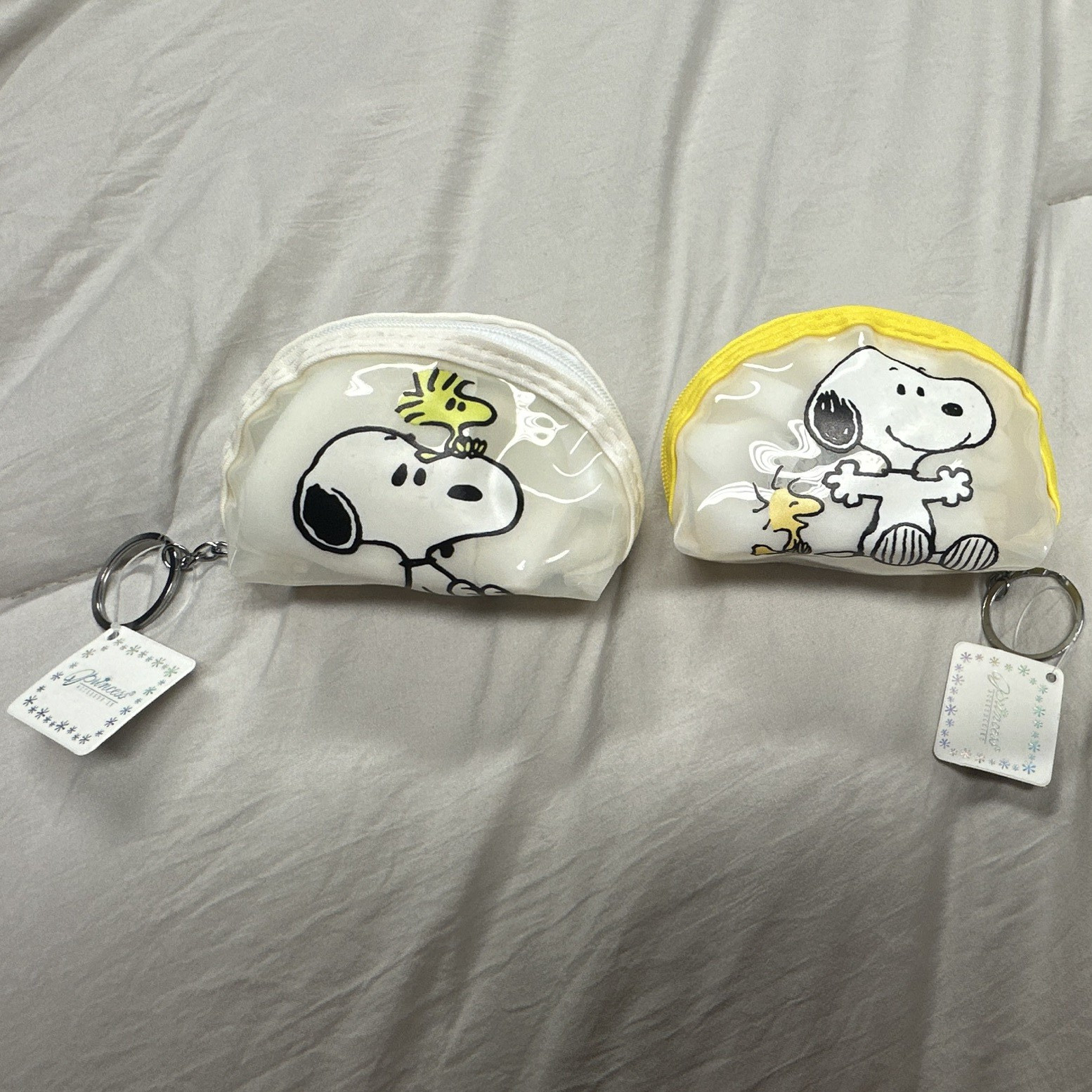 Princess Accessories Snoopy & Woodstock Zip Coin Purse Keychain White/Yellow