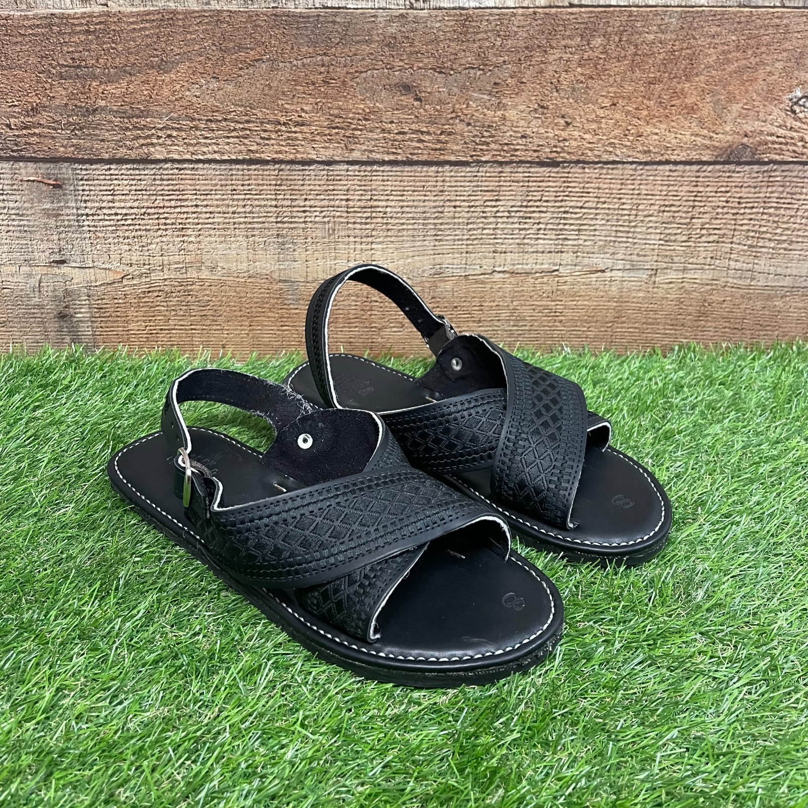Men’s Mexican Handmade Black Embroidered Huarache Cruzado Cuero México Leather