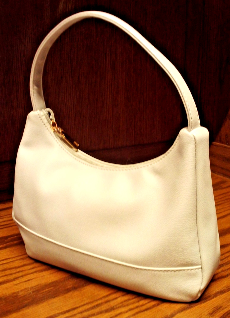 Small Purse Light Gray Faux Leather w/Strap-Stitching Accents-Zip Closure 1010
