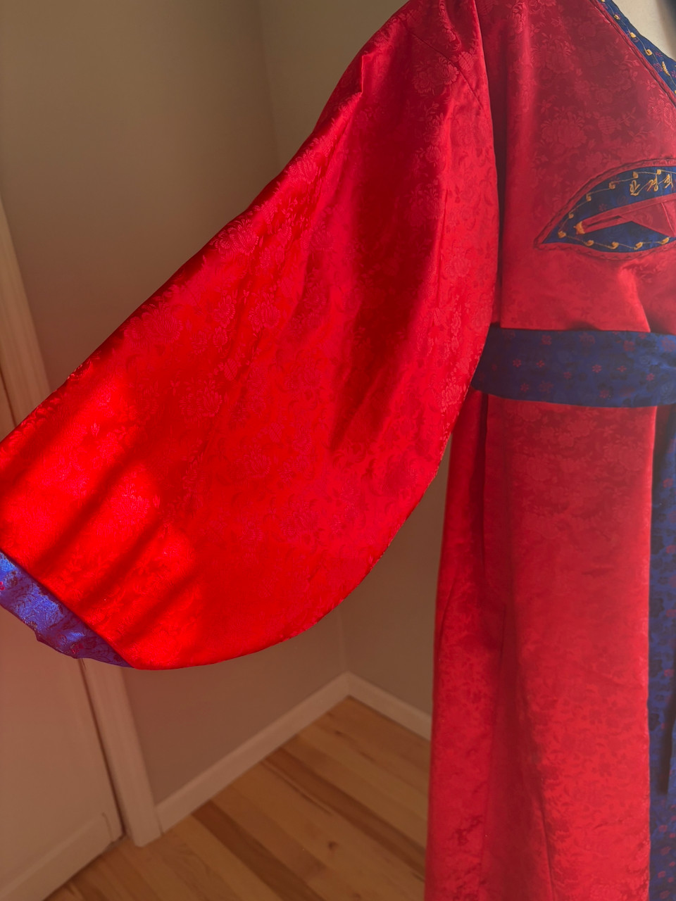Vintage Korea Red Blue Brocade Embroidered Hanbok Durumagi Overcoat Traditional