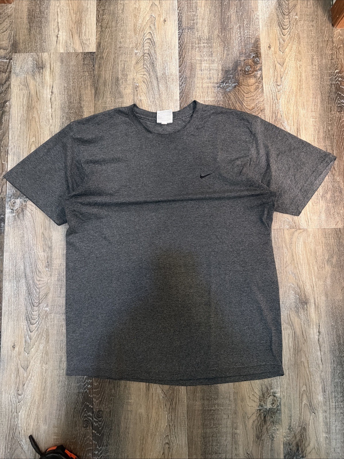 Y2K Nike Silver Tag Classic Swoosh T-Shirt Adult Large Dark Grey Black Swoosh
