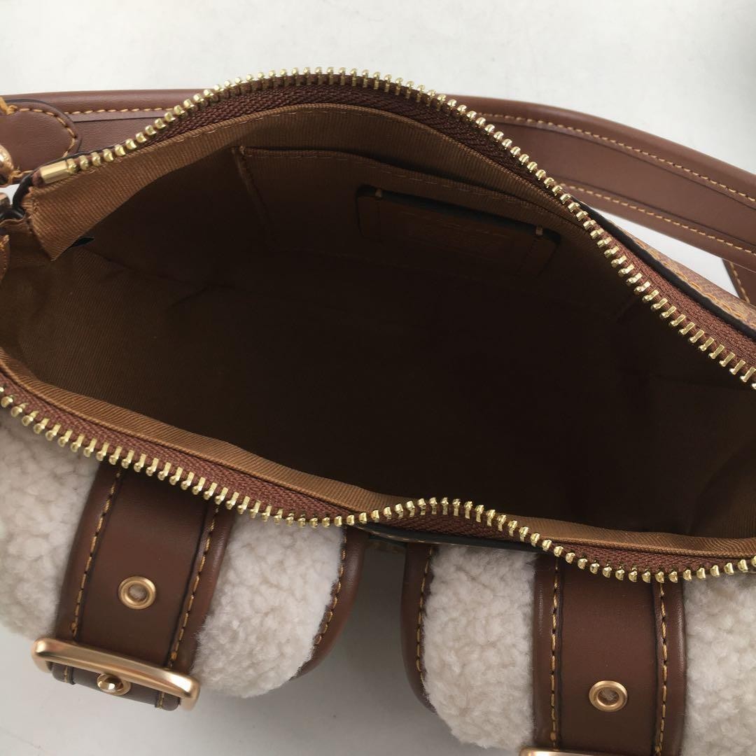COACH Ashton Baguette Bag In Signature Canvas Tan/Natural CY658 Outlet
