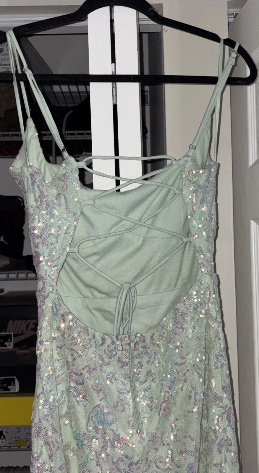 Windsor Iridescent Sequin Embroidered Dress Mint Sage Green, Size Large