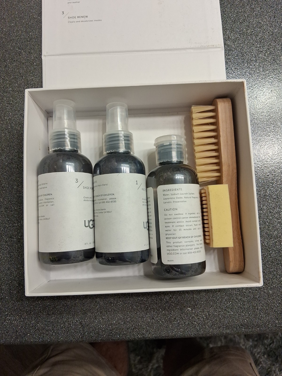 UGG Sheepskin Suede Care Kit Cleaner Conditioner Shoe Renew Brush New in Box