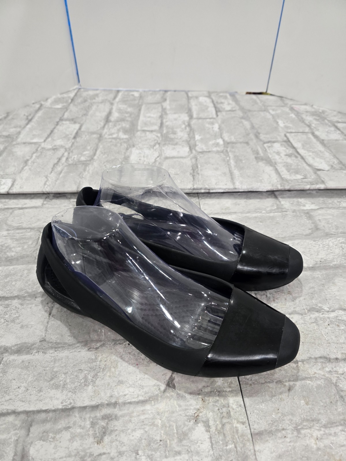 Crocs Ballet Flats Women 9M Sienna Shoes Black Slip On Cap Toe Comfort Loafers