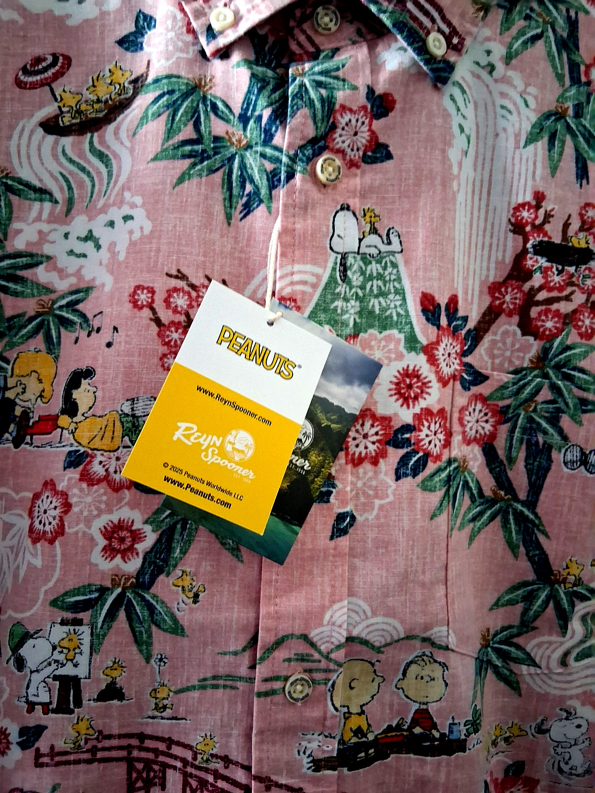 Reyn Spooner Men’s ” PEANUTS IN JAPAN” NWT TAILORED FIT Pink Large Shirt