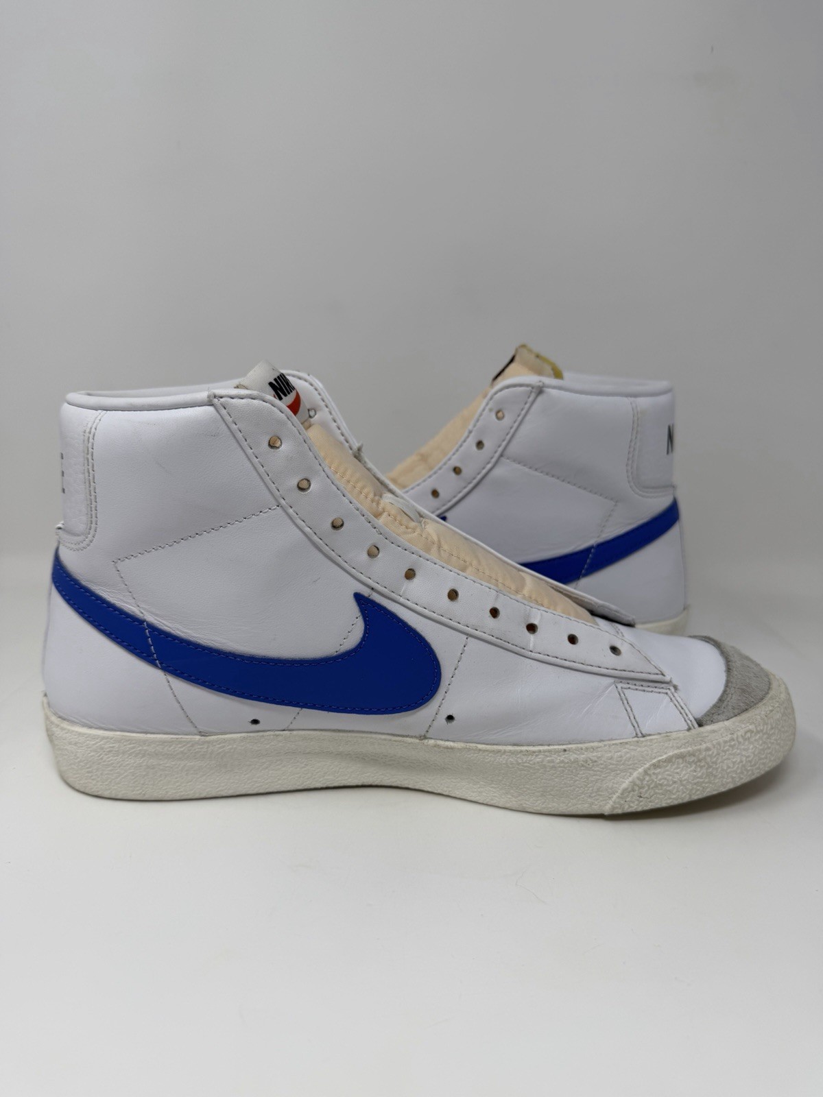 Nike Blazer Mid ’77 Vintage Red White & Blue Sneaker BQ6806-117 Size: 9.5