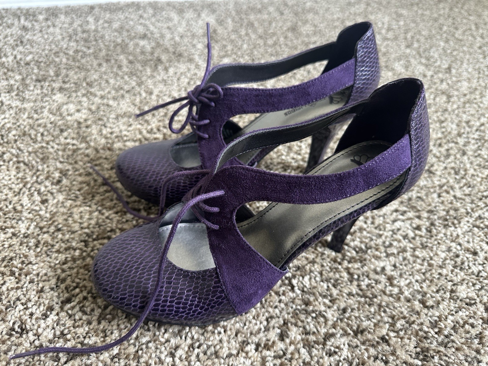 Fergalicous High Heel by Fergie Women’s size 6 shoes