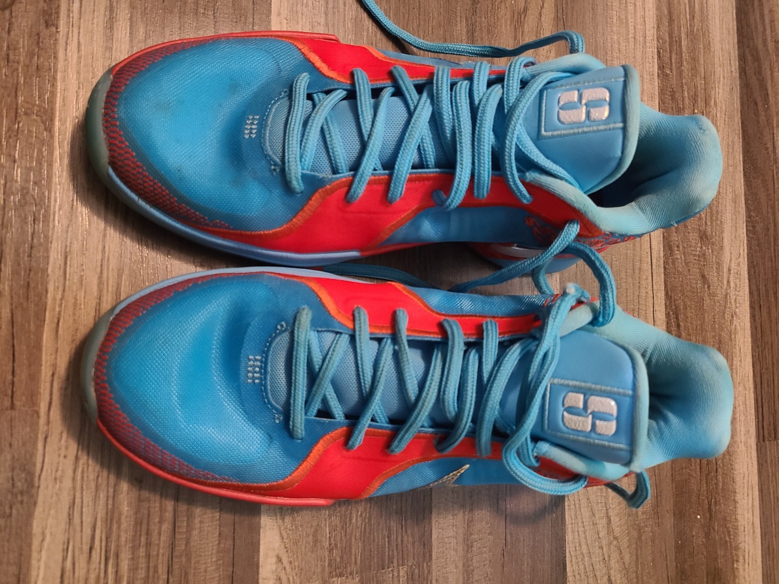 Nike Sabrina brina 2 Slurpee Women’s size 10.5 Men’s Size 9 Baltic Blue