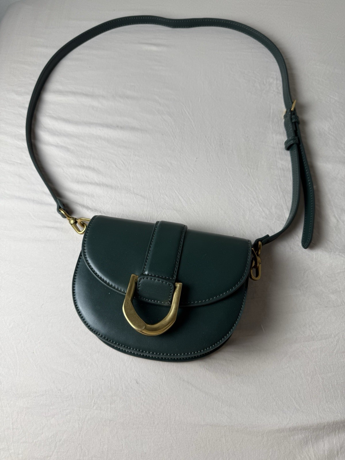 Charles & Keith Cross Body Handbags Leather Shoulder Bag Mint Condition