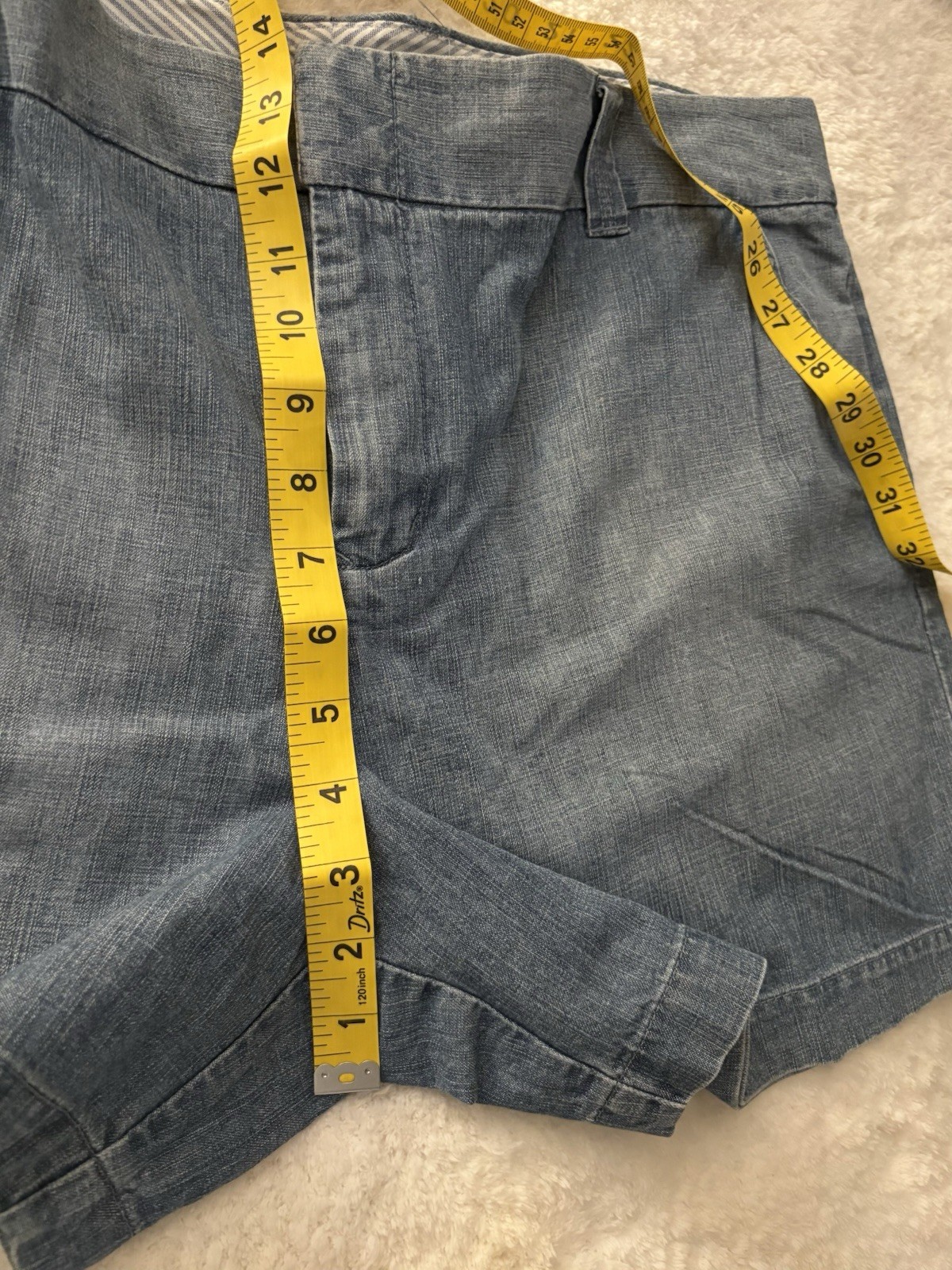 Tommy Hilfiger Women’s Blue Chambray Chino Shorts Size 16 Classic Fit Mid Rise