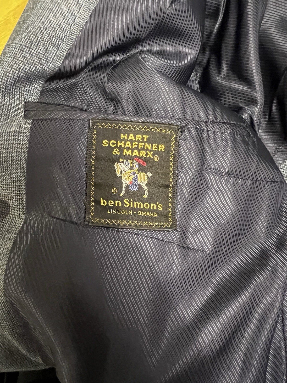 Hart Schaffner Marx Men’s Blue Wool 3 Piece Suit