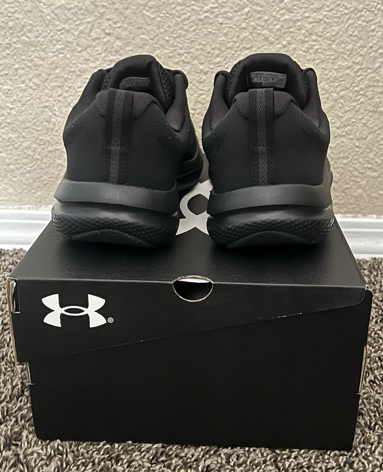 Under Armour Men’s Charged Assert 10 Shoes Black Color Size-10