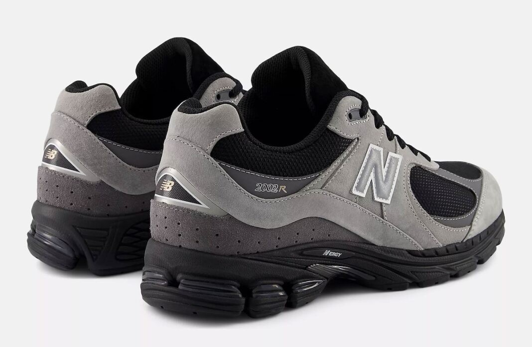 New Balance 2002R Gray Black U2002RM Men’s Sizes NEW