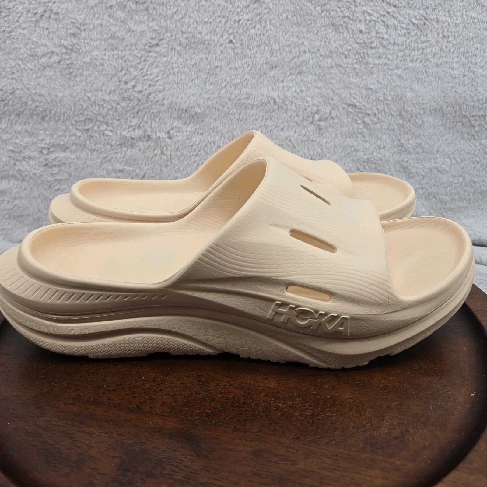 HOKA Ora Recovery Slide 3 Men’s 9 Women’s 11 New No Tags Cream Sand Sandal Water
