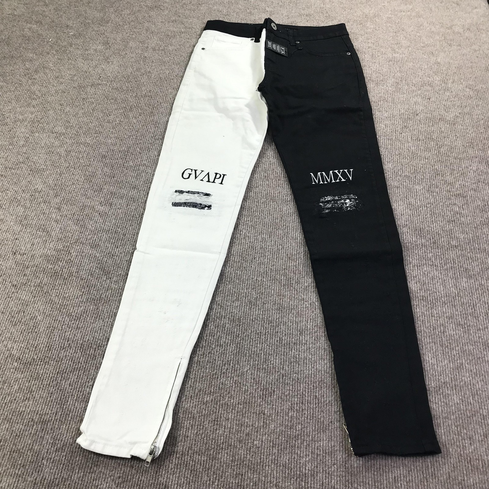 GVAPI MMXV Jeans Mens 30 Black White Split Leg Distressed Patchwork Zipper Pants