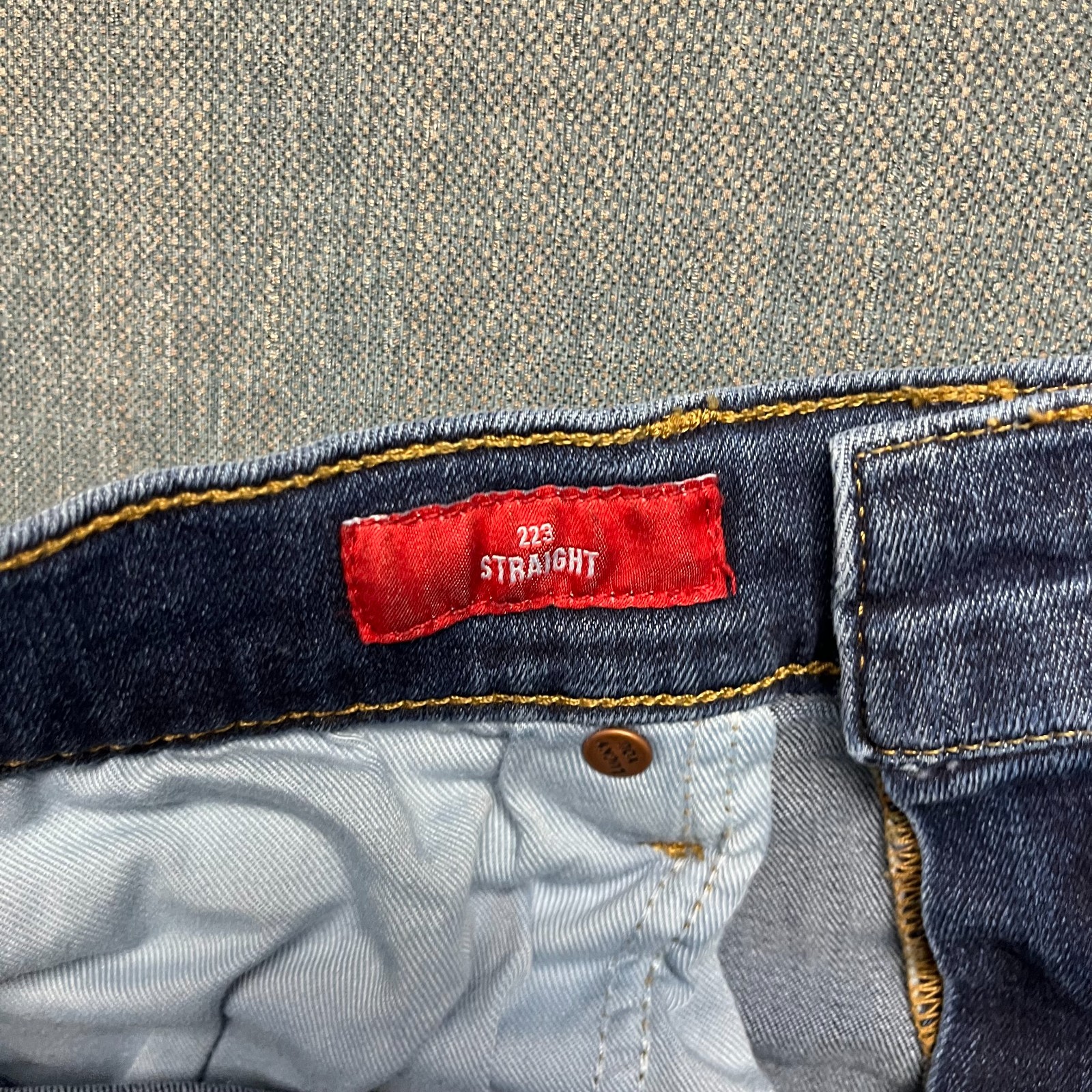 Lucky Brand 223 Men’s Jeans Size 32×32 Blue Denim Dark Wash Straight-Leg