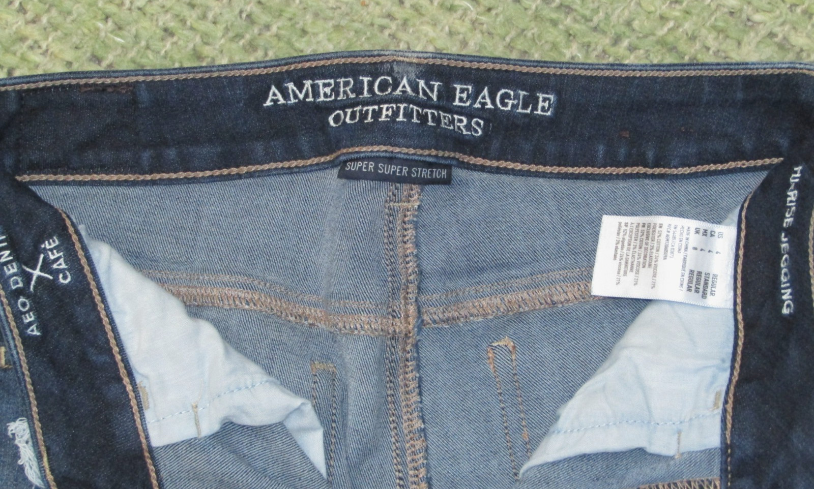 AMERICAN EAGLE Jegging Jeans Sexy Destroyed Hi-Rise Stretch Denim Women’s 4