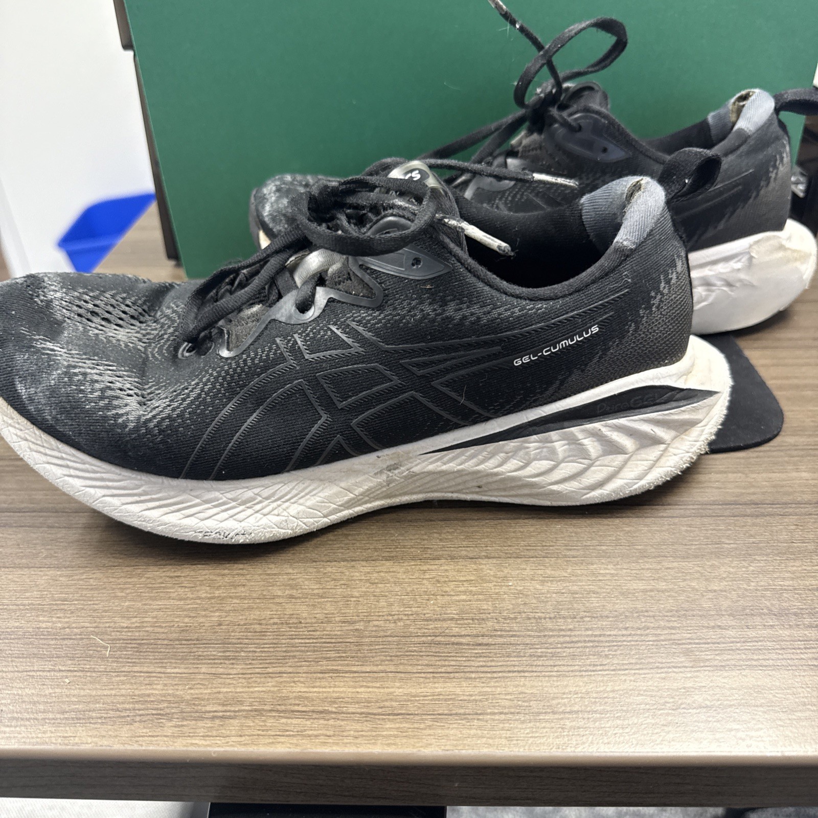 US 9 – x ASICS Gel Cumulus 16 TG Grey Black White