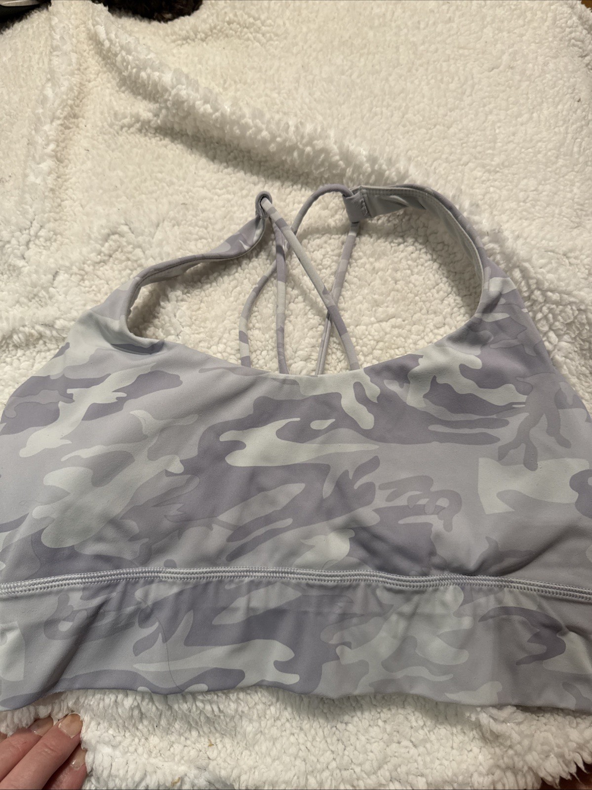 White Camo, Sports Bra, Barely Worn And Great For Working Out Exercise Size 8￼