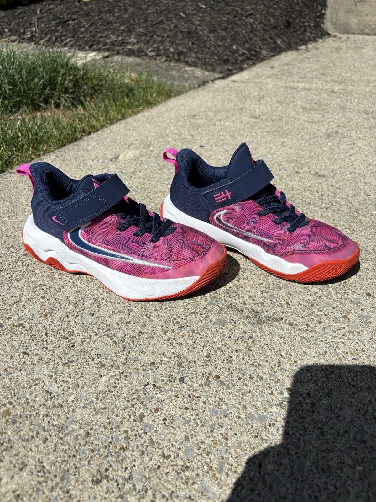 Size 1Y Nike Giannis Immortality 4 SE Kids’ basketball shoes