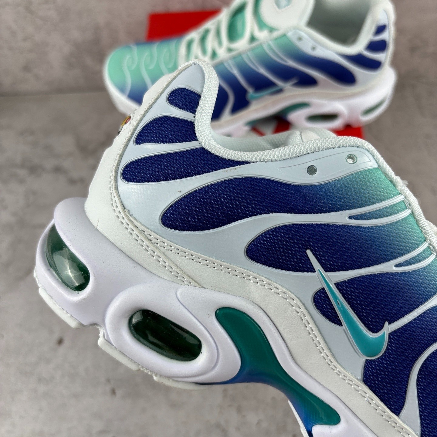 Nike Air Max Plus TN SE ‘Midnight Aqua’ Men Sneakers