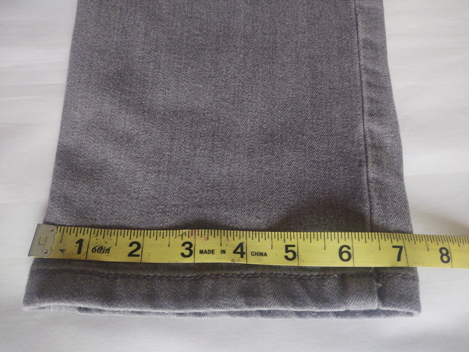 Gloria Vanderbilt Ladies’ Amanda Stretch Denim Jeans – Grey Wash 6 NWT