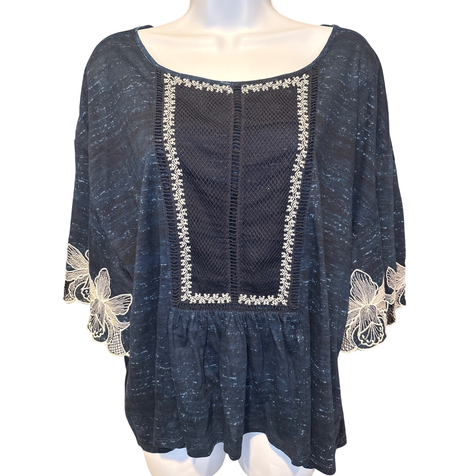 Pilcro Anthropologie Women Navy Blue Embroidered Peasant Top Sz L Excellent Lace