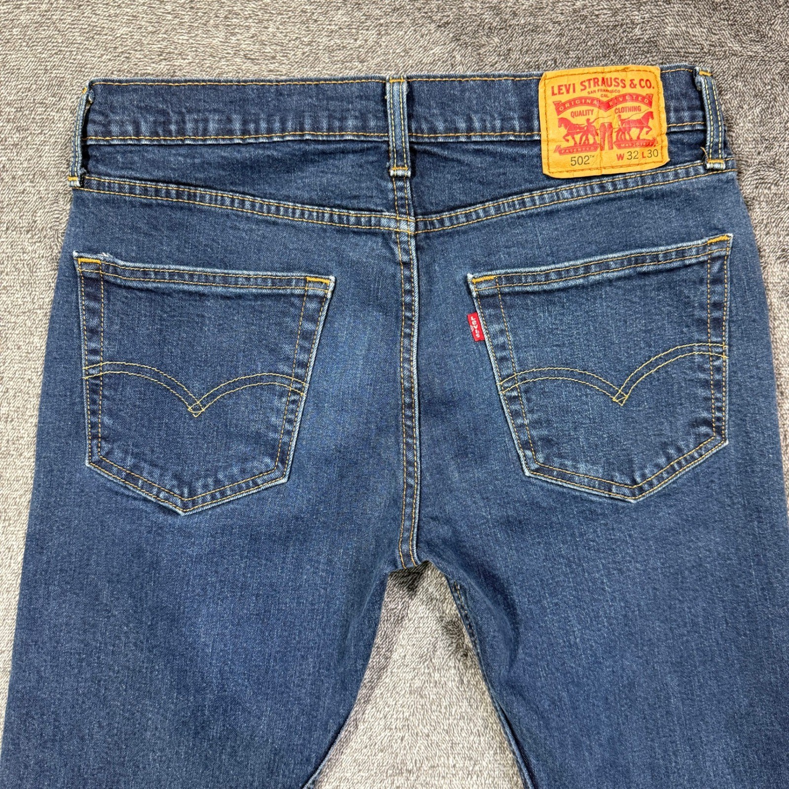 Levi’s 502 Jeans Mens 32×30 Blue Taper Dark Wash Stretch Denim