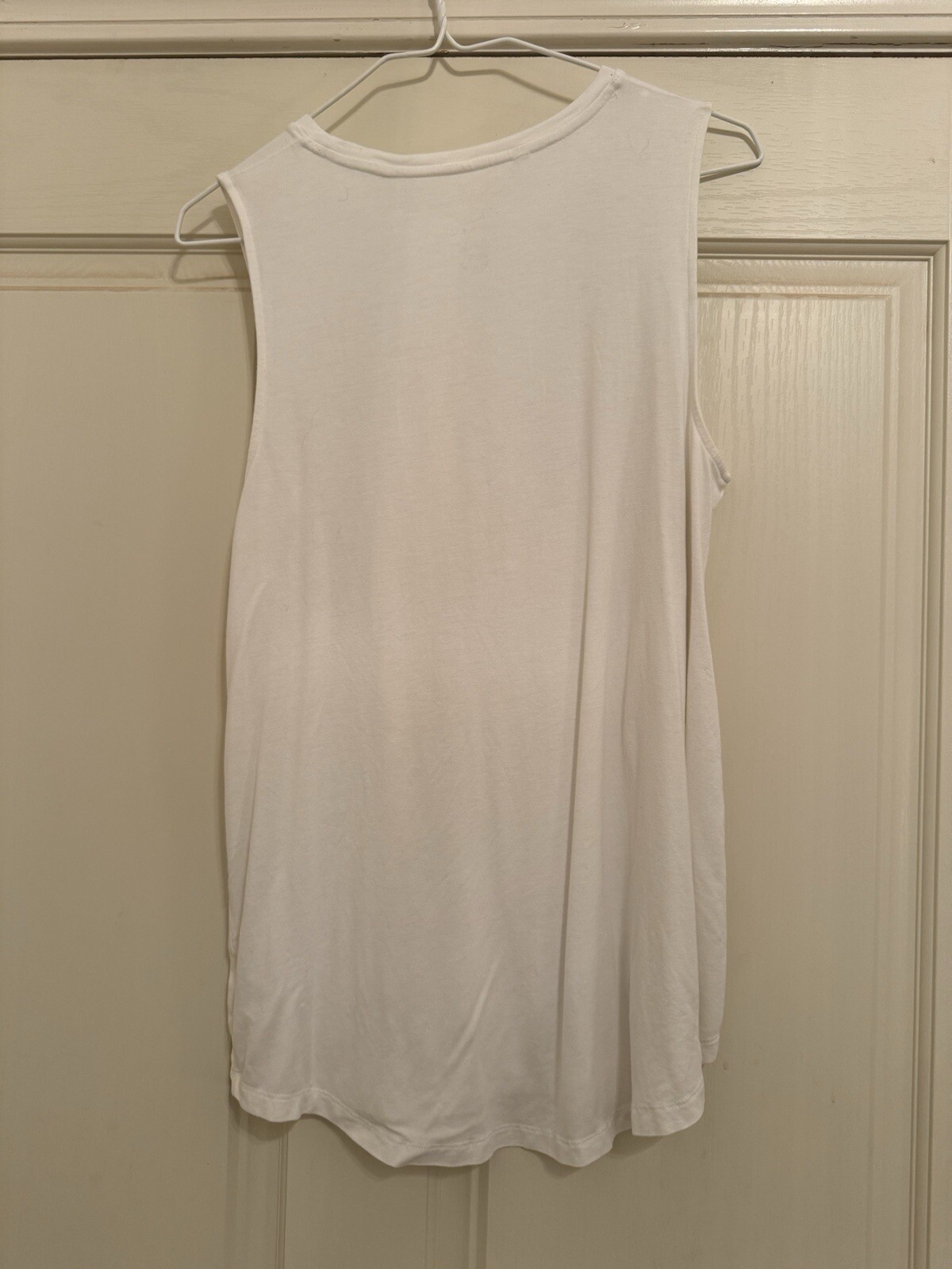 A New Day White Long Tank Medium. 95% Rayon 5% Spandex. A Line