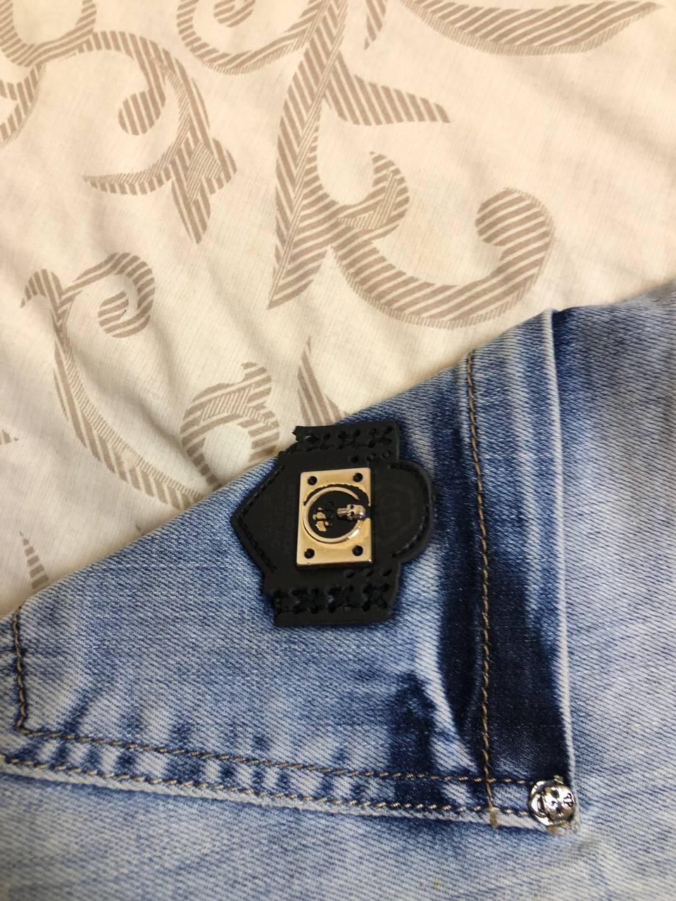 Philipp Plein Jeans 27 Straight Cut Distressed Ripped