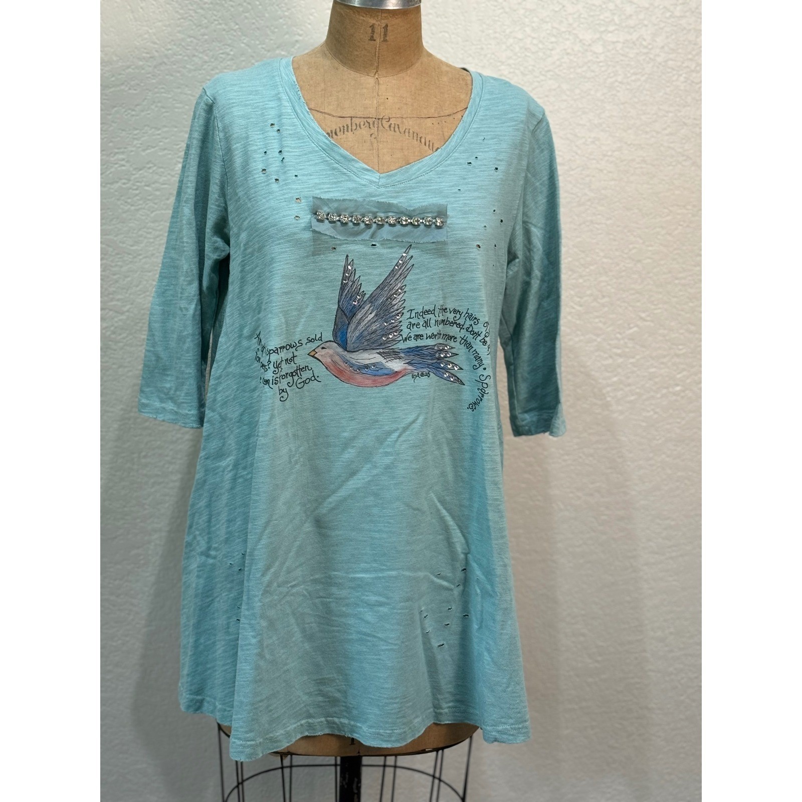 A Rare Bird Blue Distressed Sparrow Scripture Tunic 3/4 Sleeve Tee L/XL NWT