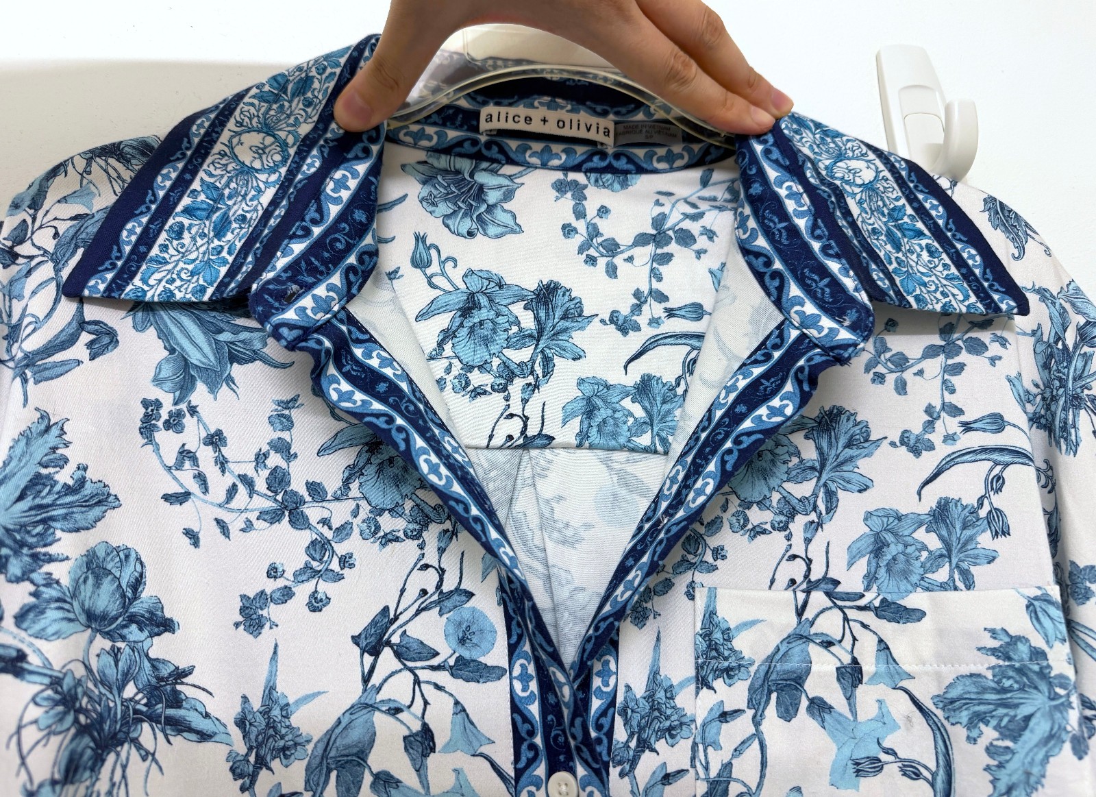 Alice + Olivia Tanika Je L’adore Spring Sky Maxi Shirt Dress Blue Floral Belt S