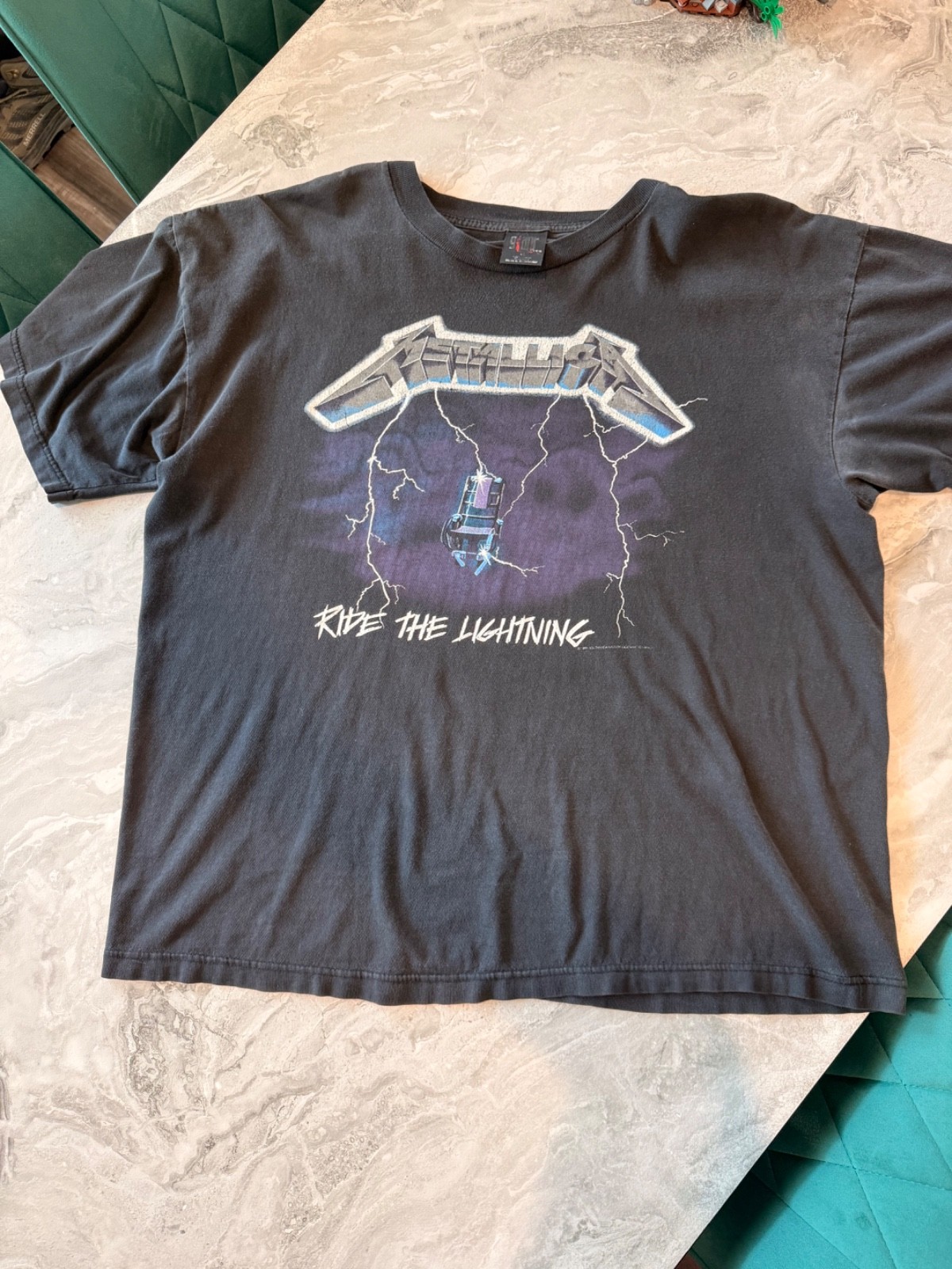 Metallica Ride the Lightning Vintage Tee Shirt – XL – Giant Glow in the Dark
