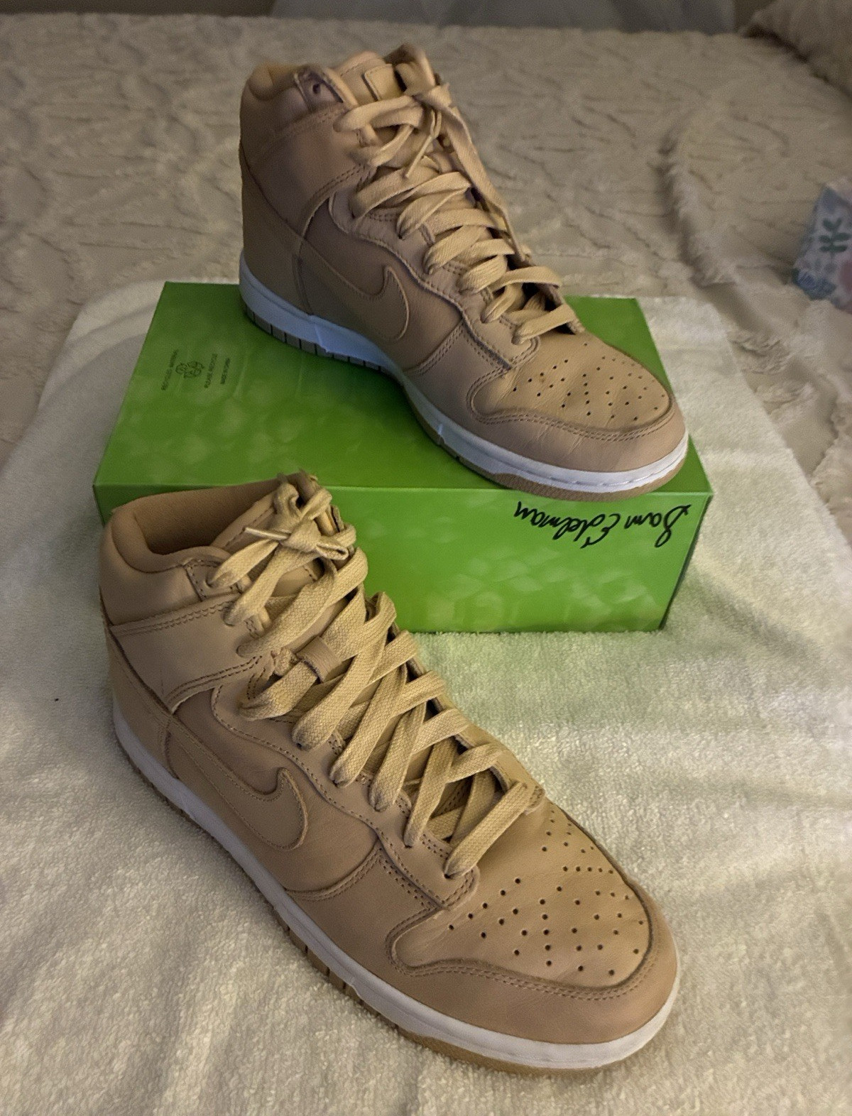Women’s Nike DunkHigh Premium High Top Leather Sneaker Tan/White DX2044-200 2022