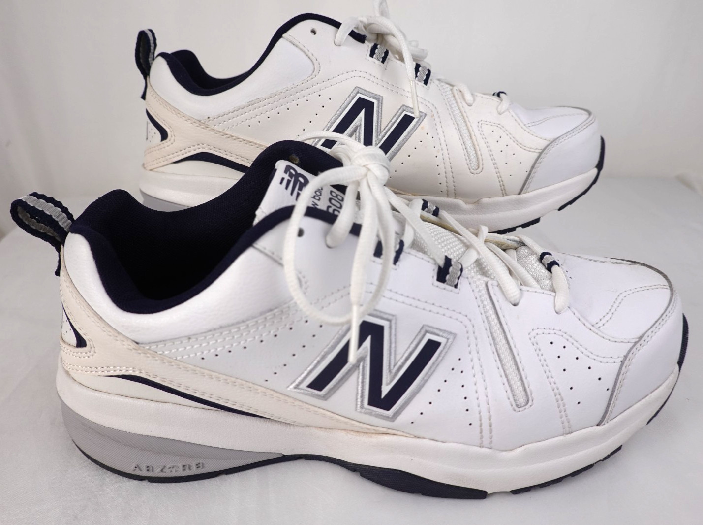 Size 10.5 – New Balance 608 4E Wide White