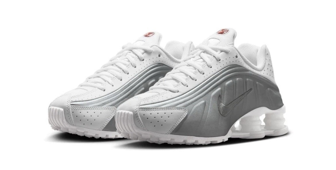 Nike Shox R4 White Metallic Silver Sneakers Shoes CW2626-101 GS Multi Size NEW