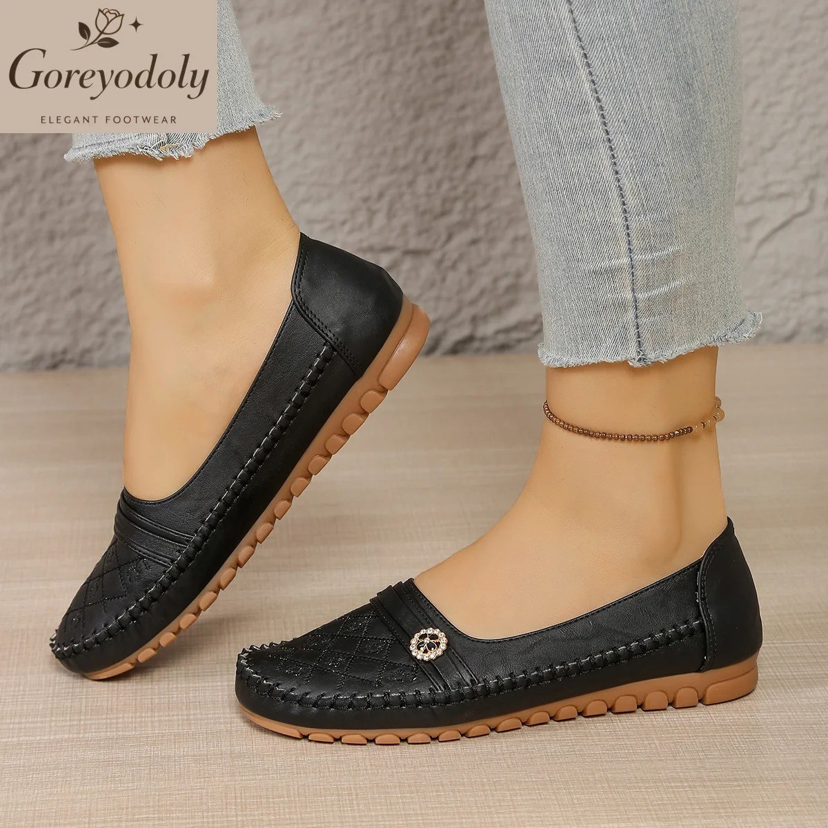 Women’S Quilted Loafers Slip on Flats Lightweight Non Slip Walking Shoes